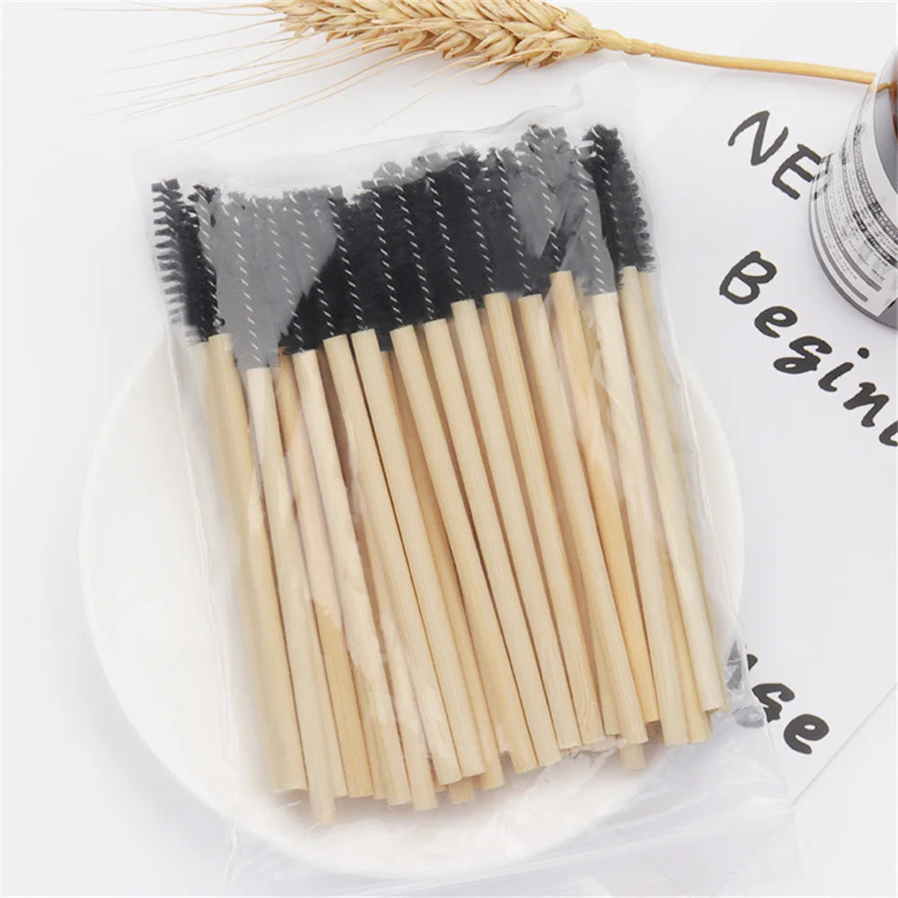 50pcs Professional Bamboo Handle Disposable Eyelash Brushes Eyebrow Extension Mascara Wands Applicator Women Female Makeup Tools