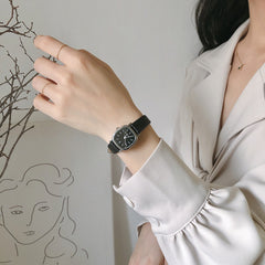Simple Personality Men's And Women's Quartz Watch